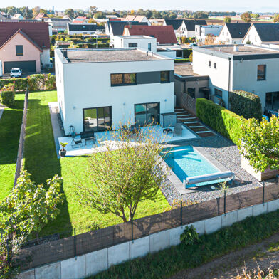 Maison 8 pièces 682500 €