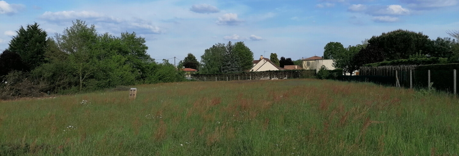 Terrain  916 m² à vendre à Quinçay (86190)