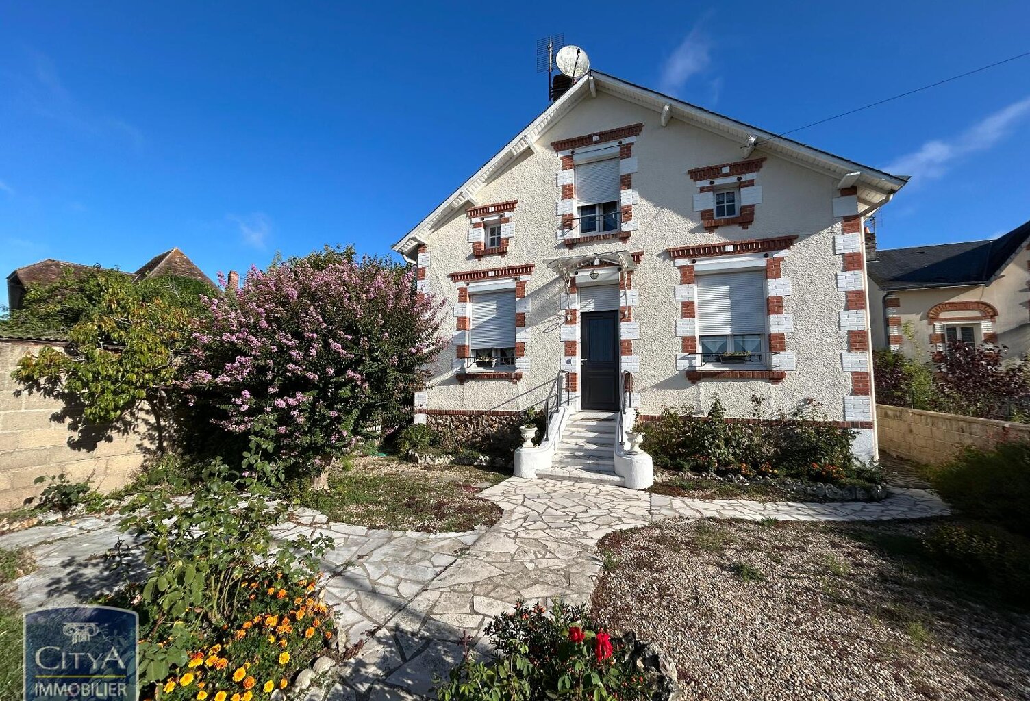 Vente maison 5 pièces 92 m² Le Blanc (36300) — photo 1