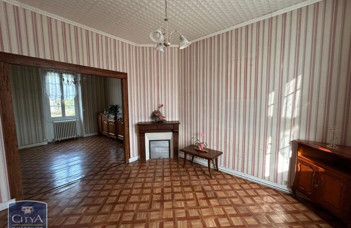 Vente maison 5 pièces 92 m² Le Blanc (36300) — photo 3