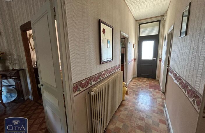 Vente maison 5 pièces 92 m² Le Blanc (36300) — photo 5