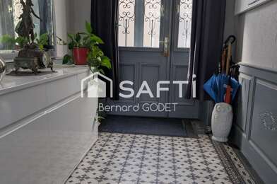 Maison 14 pièces 390000 €