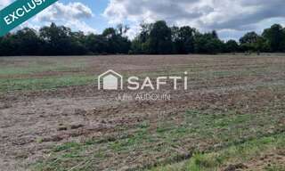 Terrain  8670 m² à vendre à Thors (17160)