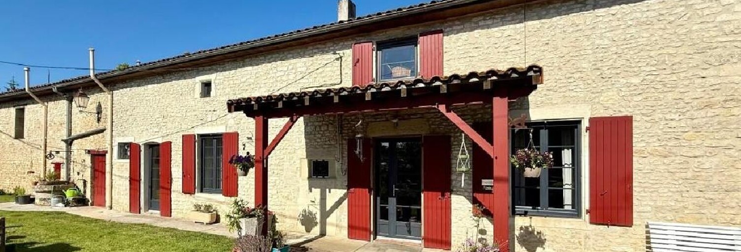 Maison 7 Pièces 218 m² à vendre à Ruffec (16700)
