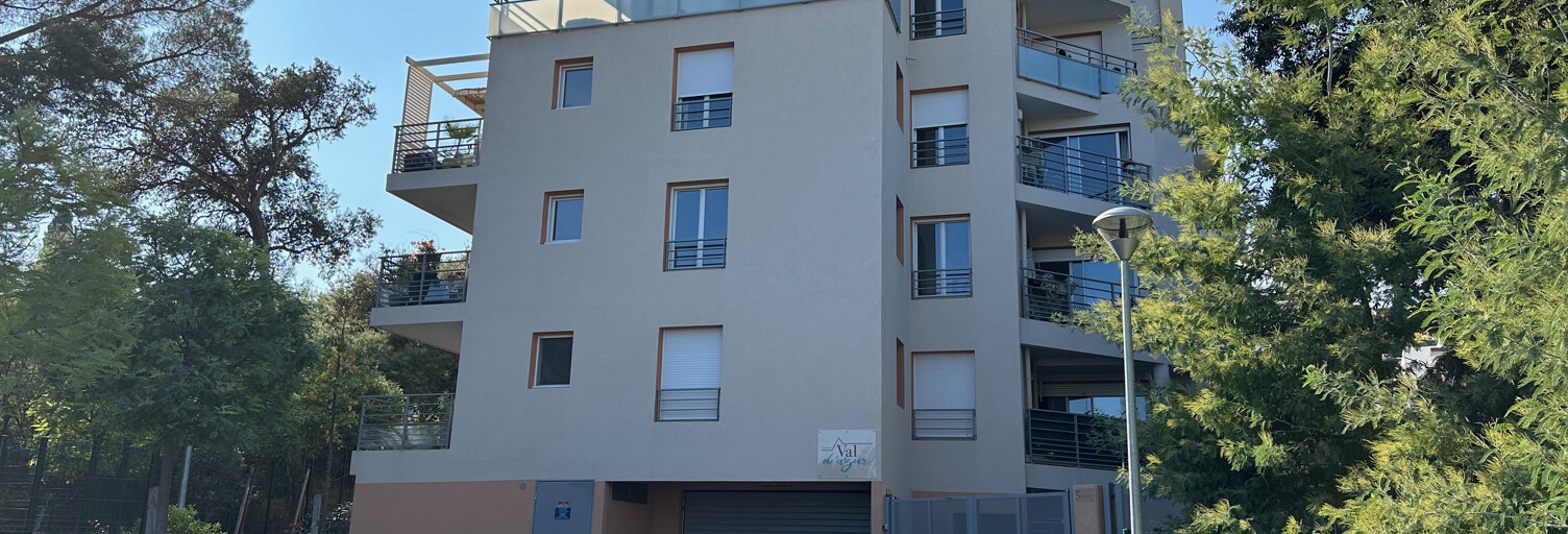 Garage  26 m² à louer à Cavalaire-sur-Mer (83240)