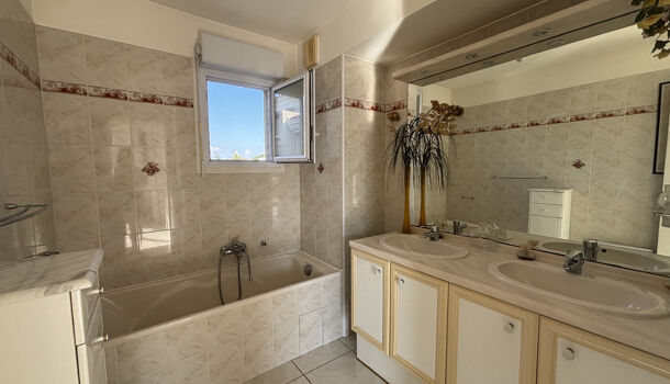 Appartement 4 pièces  à vendre Saint-Raphaël 83700