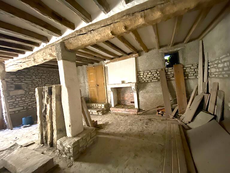 ancien atelier d'artiste édifié sur caves à Vermenton — photo 1