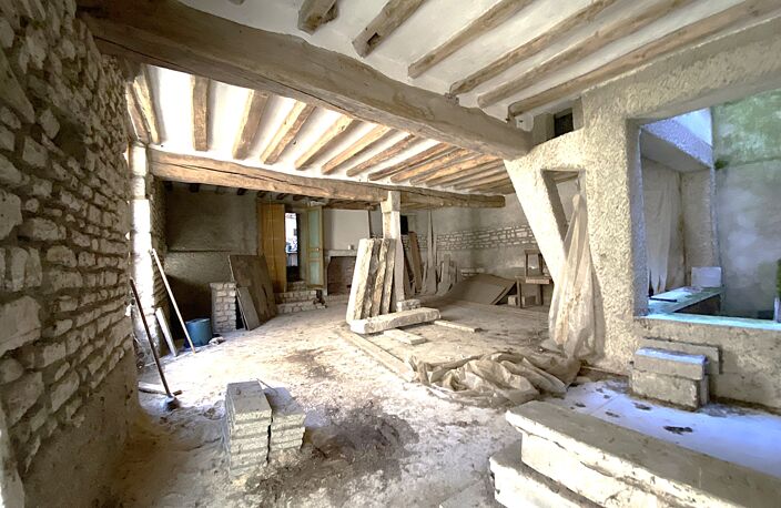 ancien atelier d'artiste édifié sur caves à Vermenton — photo 2