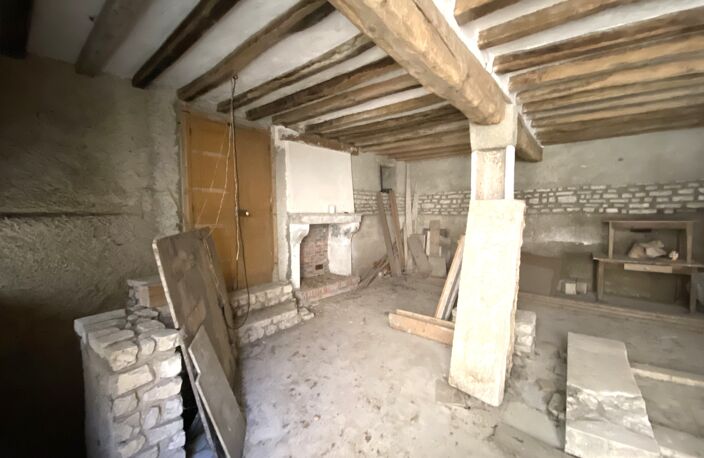 ancien atelier d'artiste édifié sur caves à Vermenton — photo 3