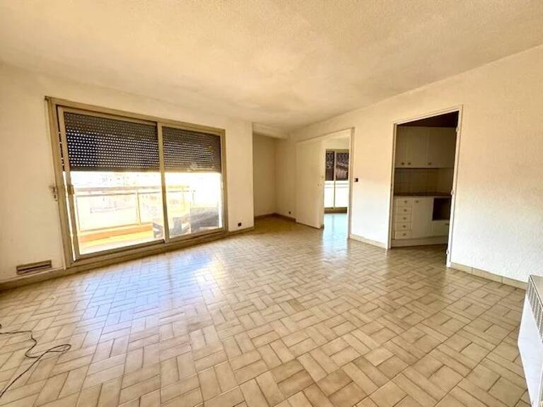 EXCLUSIVITÉ – SAINT-RAPHAËL – Appartement T2 à rénover — photo 1