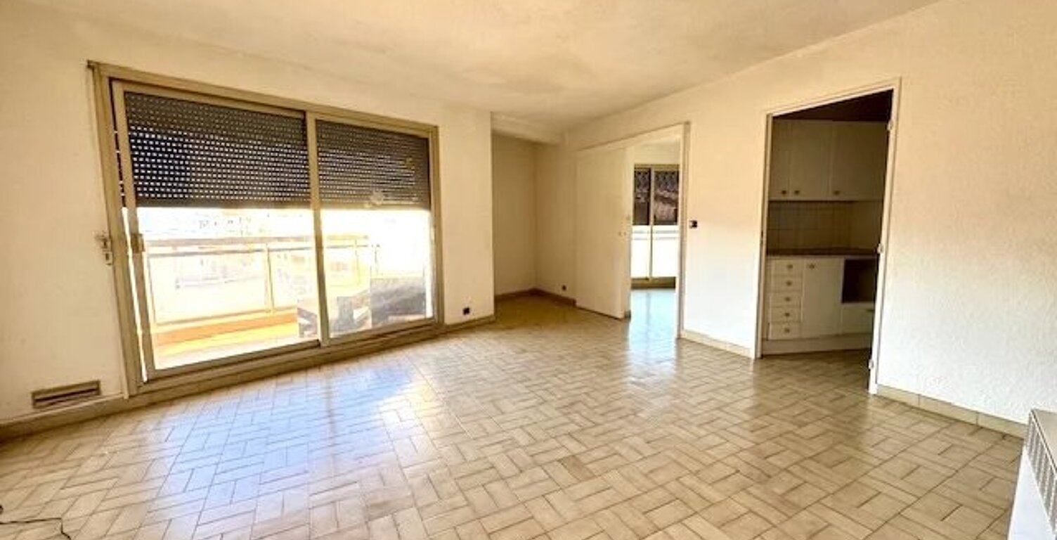 EXCLUSIVITÉ – SAINT-RAPHAËL – Appartement T2 à rénover — photo 1