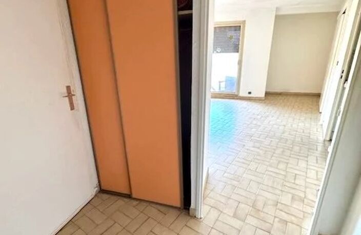 EXCLUSIVITÉ – SAINT-RAPHAËL – Appartement T2 à rénover — photo 5