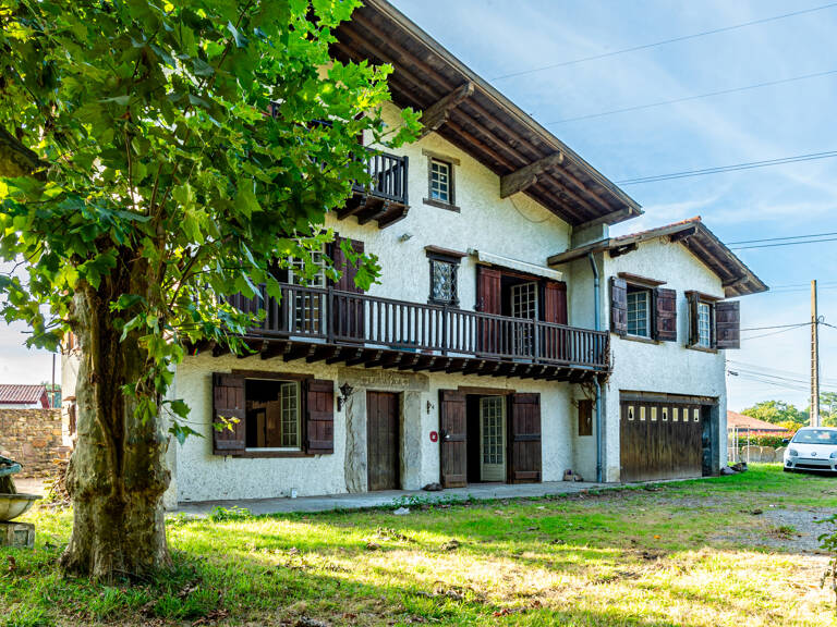 En vente à Urrugne maison  7 pièces — photo 1