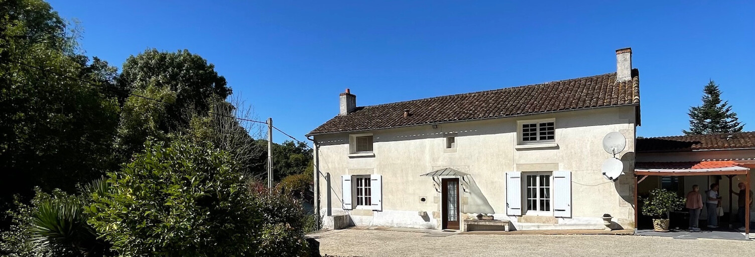 Maison 5 Pièces 152 m² à vendre à Savigné (86400)
