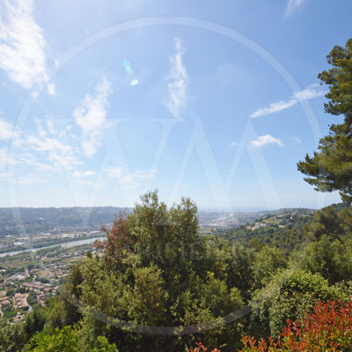 Appartement 3 pièces 972 €