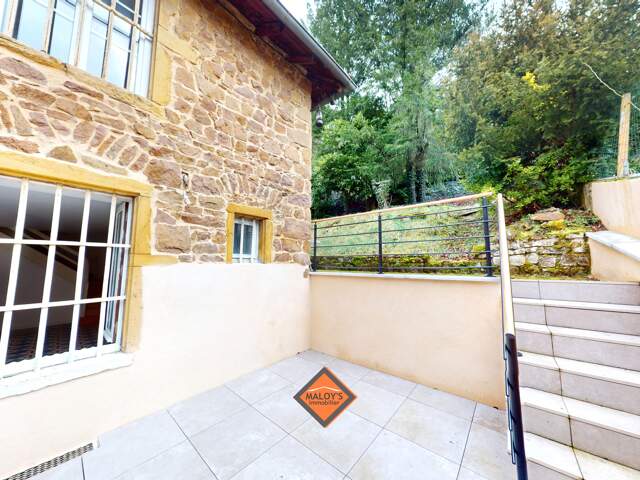 Maison de village de 171m² habitables env. sur une superficie de terrain de 349m² env. — photo du bien