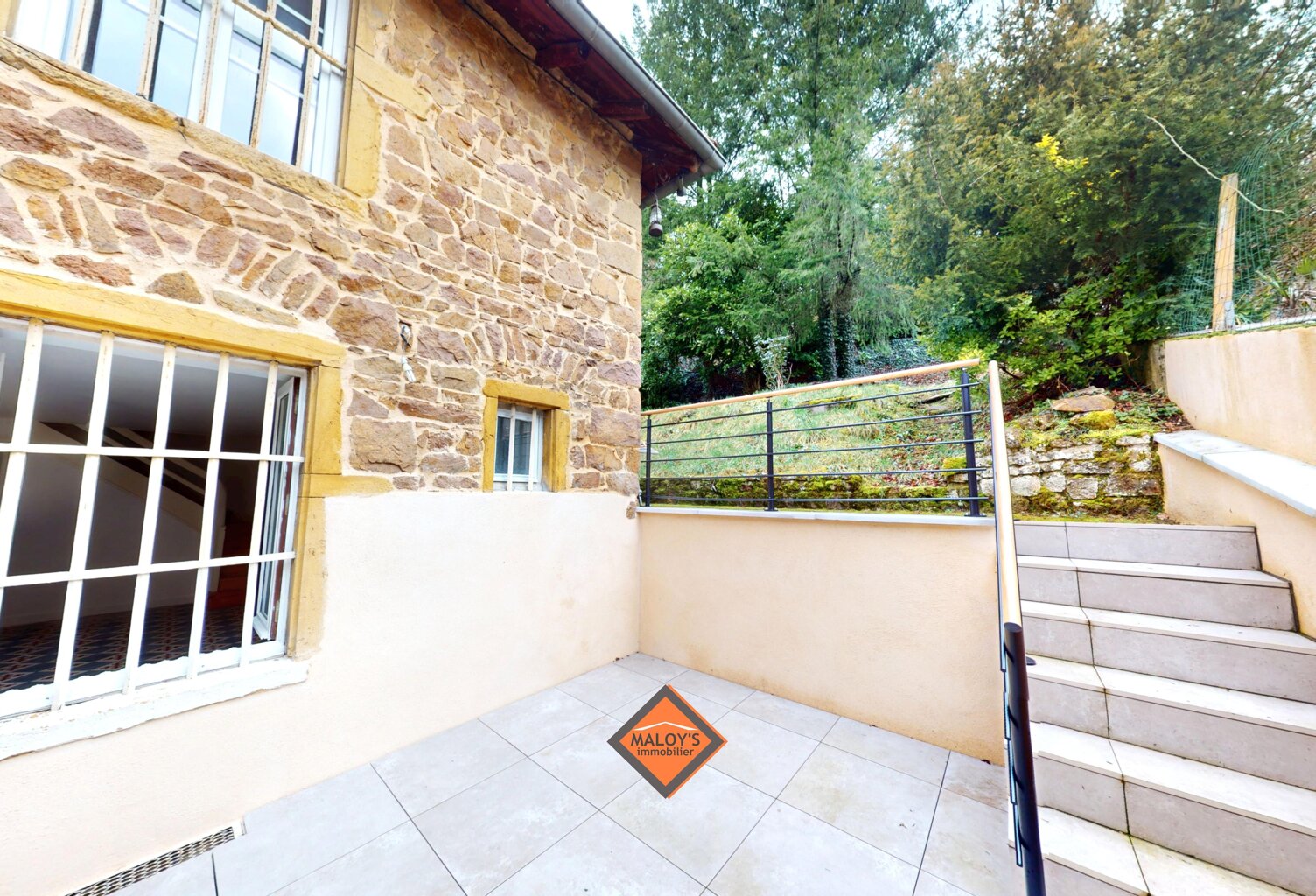 Maison de village de 171m² habitables env. sur une superficie de terrain de 349m² env. — photo 1
