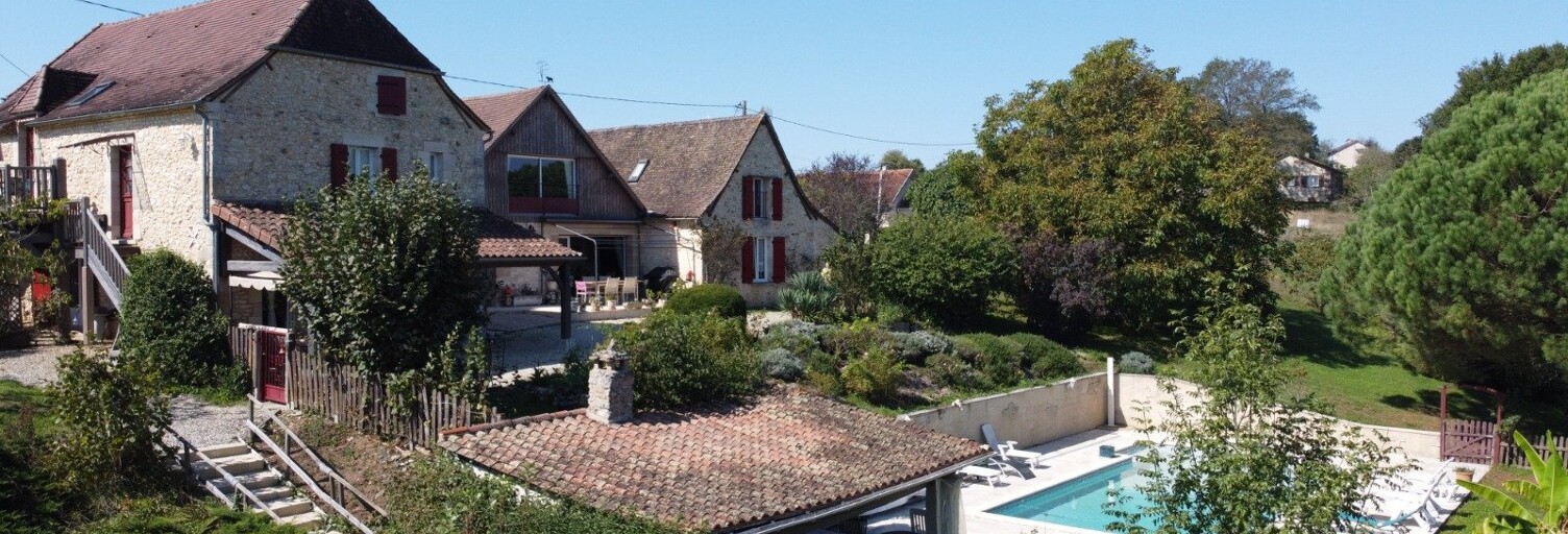 Maison 16 Pièces 330 m² à vendre à Thenon (24210)