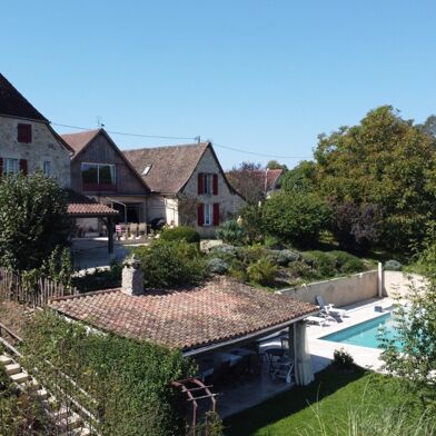 Maison 16 pièces 625000 €