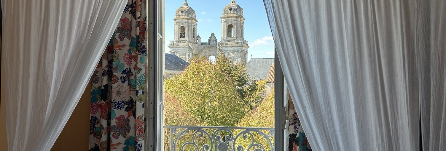 Maison 4 Pièces 135 m² à vendre à Saint-Jean-d'Angély (17400)