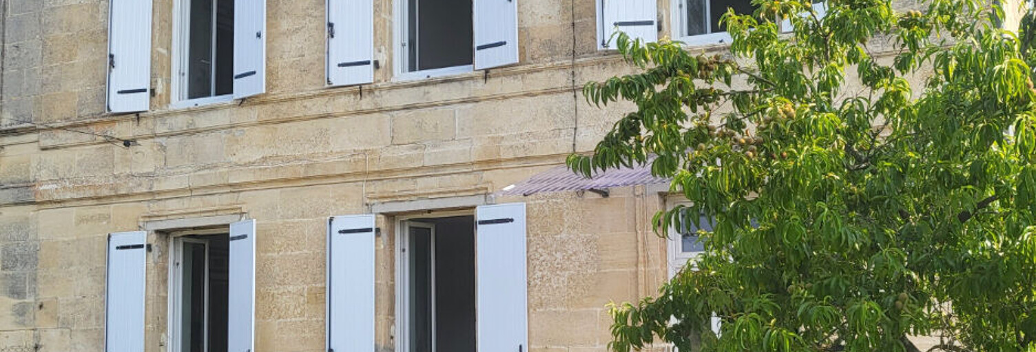 Maison 4 Pièces 96 m² à louer à Bourg (33710)