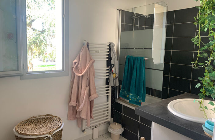 Appartement Saint Sébastien Sur Loire 2 pièces - avec balcon et parking privatif — photo 5