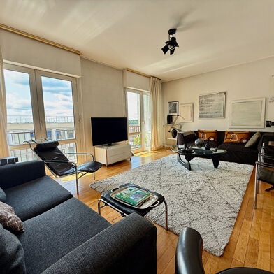 Appartement 5 pièces 220000 €