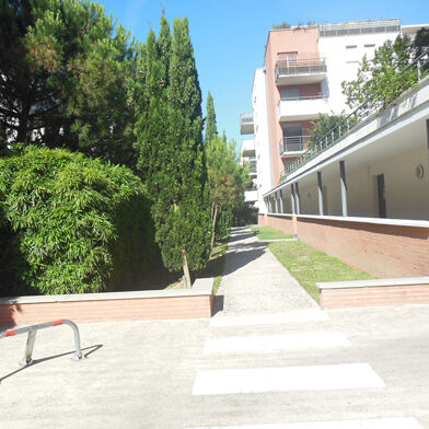 Appartement 5 pièces 1404 €