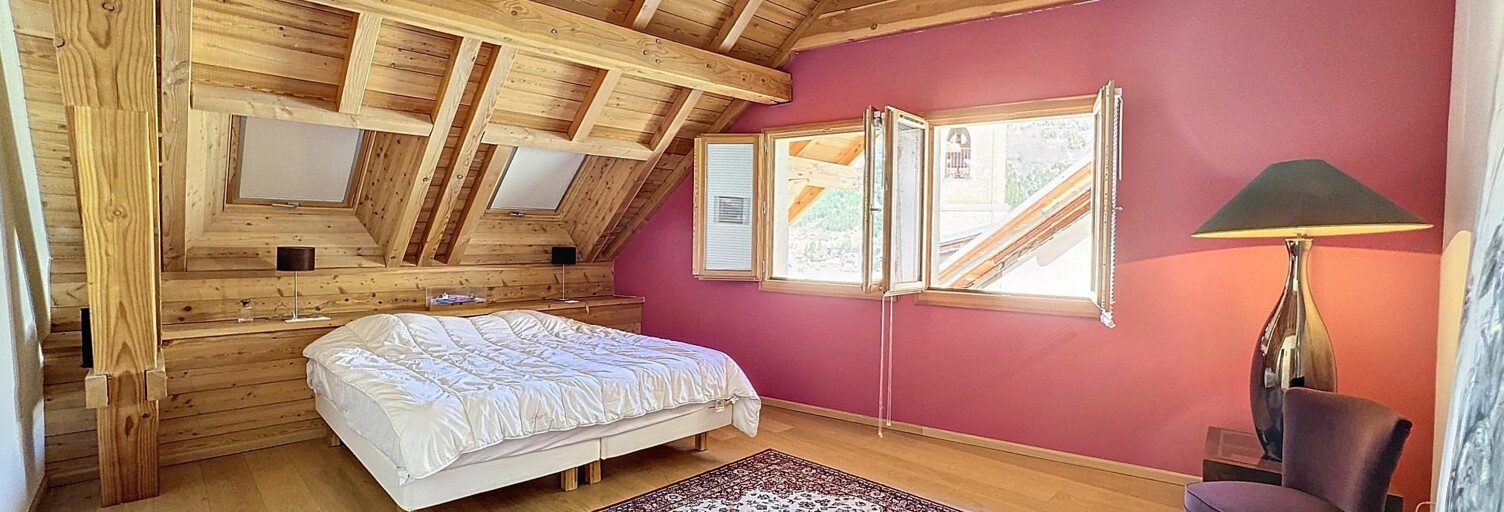 Maison 8 Pièces 340 m² à vendre à La Salle-les-Alpes (05240)