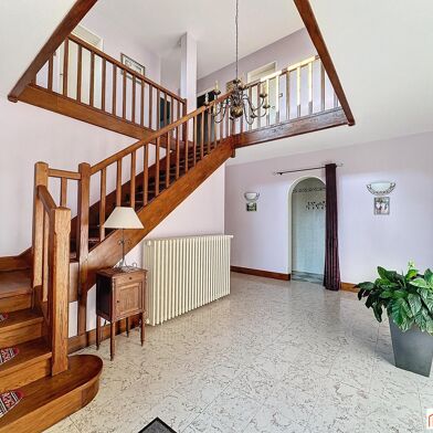 Maison 10 pièces 468000 €