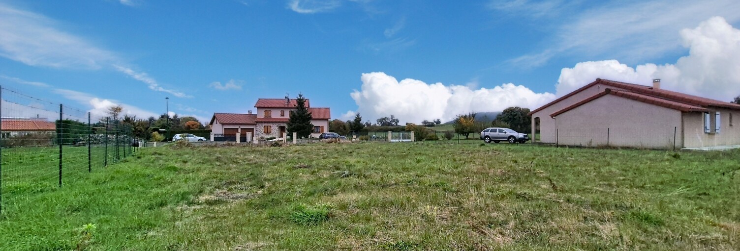 Terrain  935 m² à vendre à Costaros (43490)