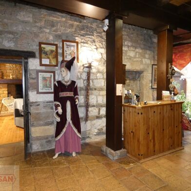 Maison 13 pièces 498000 €