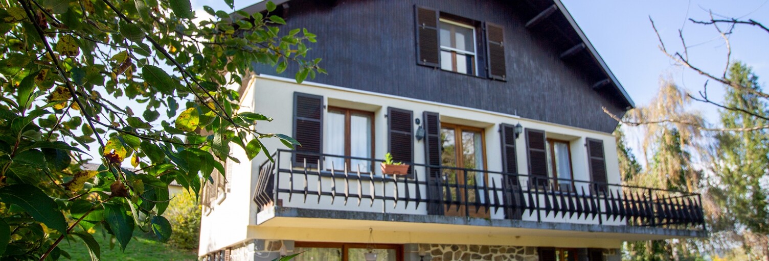 Maison 7 Pièces 180 m² à vendre à Marat (63480)