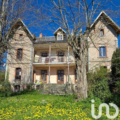 Maison 9 pièces 315000 €