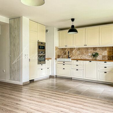 Maison 5 pièces 385000 €