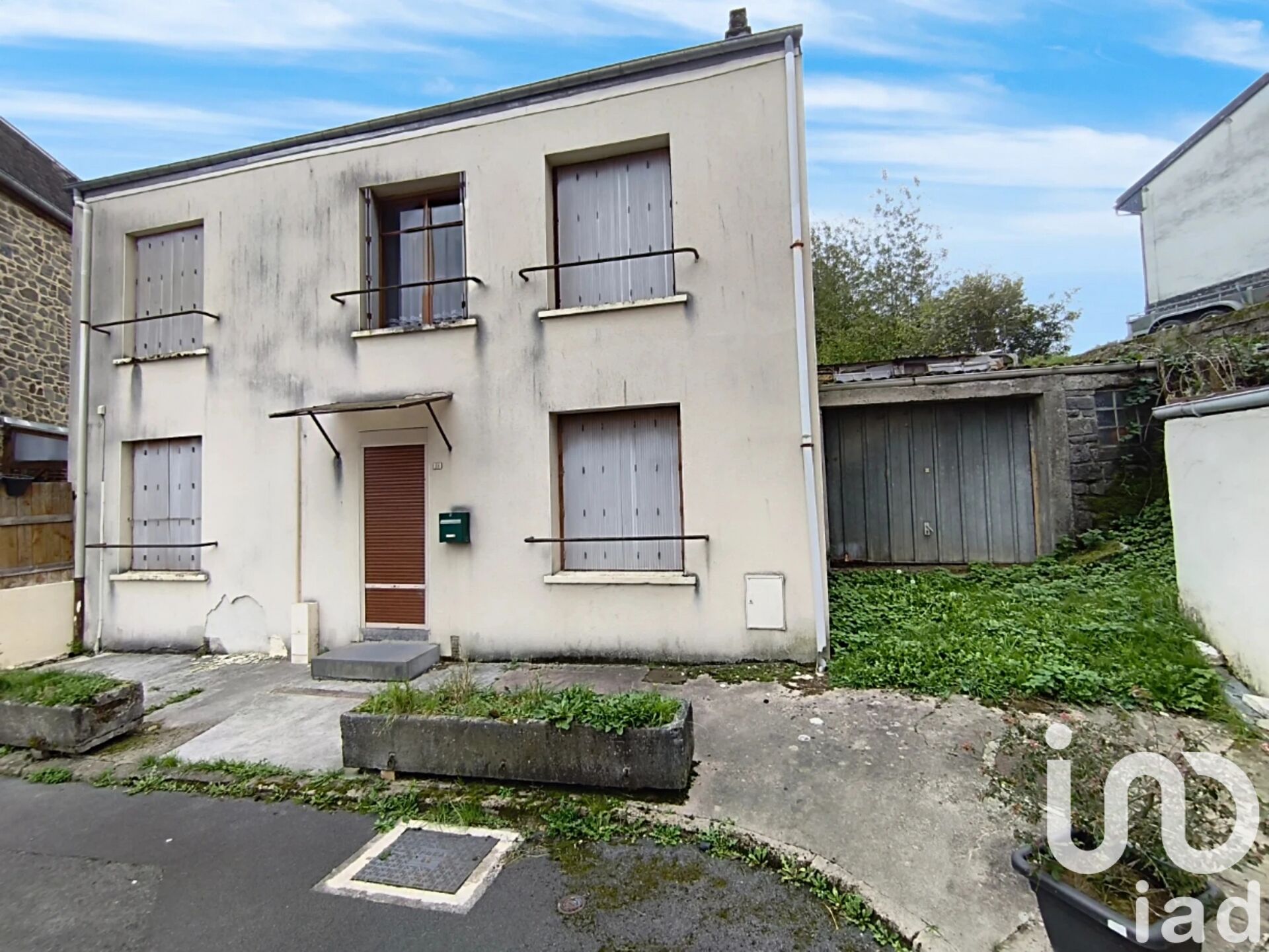 Vireux-Molhain - 114m² - 6p. - 4ch.