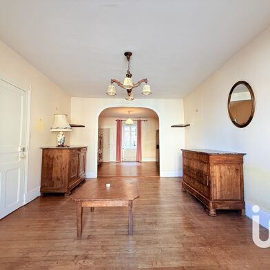 Maison 9 pièces 94000 €