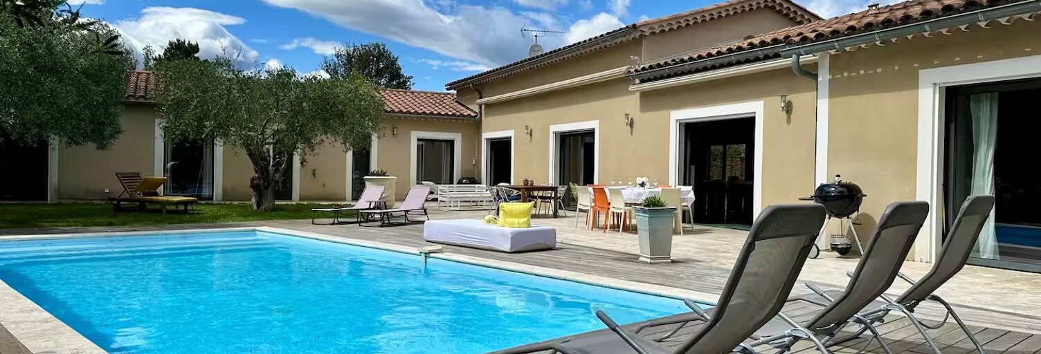 Maison 5 Pièces 243 m² à louer à Vézénobres (30360)