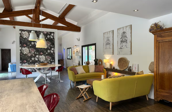 Villa meublée de 243 m2 - 7 pièces — photo 2
