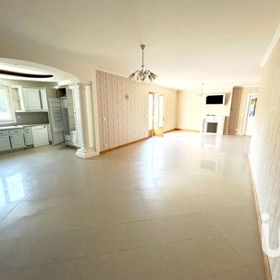 Maison 10 pièces 205000 €