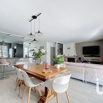 Maison 7 pièces 499800 €