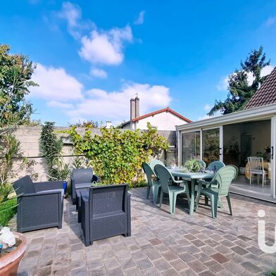 Maison 5 pièces 349900 €