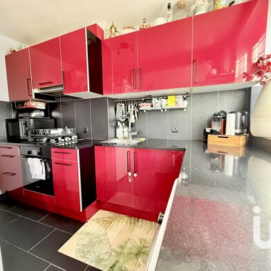 Appartement 3 pièces 176000 €