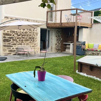 Maison 6 pièces 330000 €