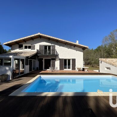 Maison 8 pièces 699000 €