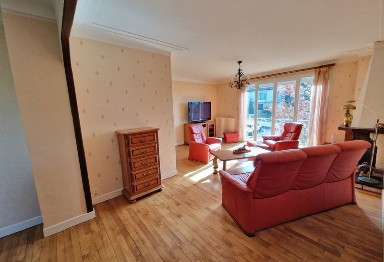 Maison de ville de 7 pièces principales — photo 1