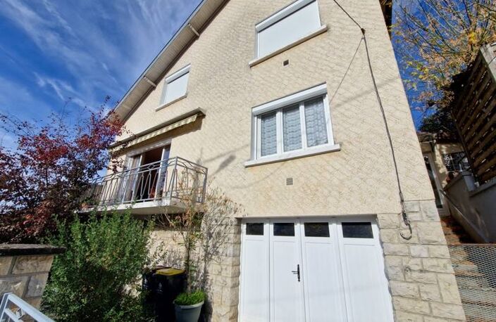 Maison de ville de 7 pièces principales — photo 2