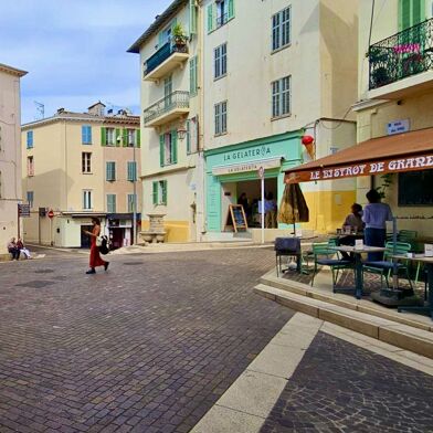 Immeuble  590000 €