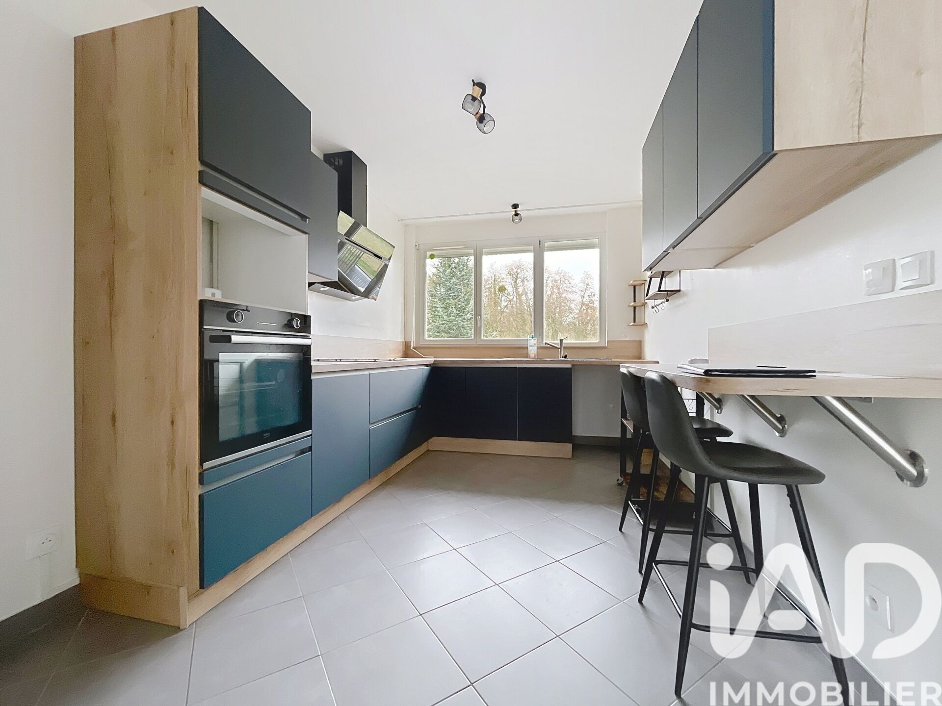 Port-Jerome-Sur-Seine - 84m² - 4p. - 3ch.