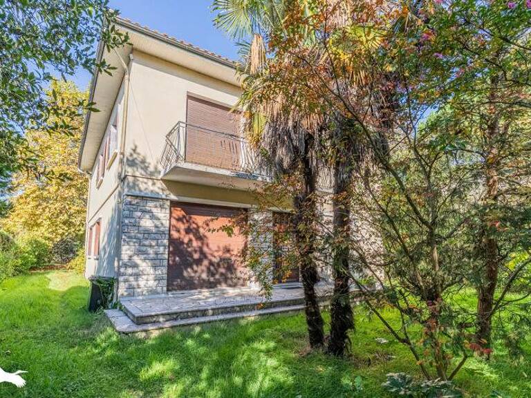 Maison de ville de 8 pièces principales — photo 1